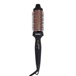 Amika blowout brush